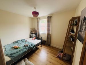 Bedroom- click for photo gallery